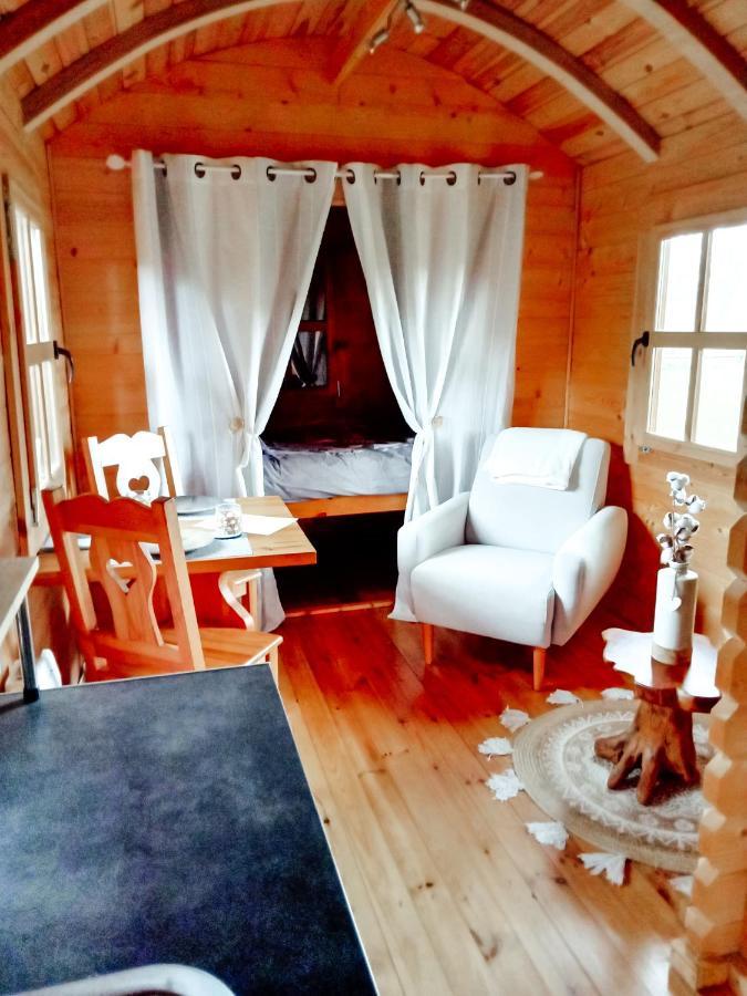 Le Studio Du Pressoir Gisay المظهر الخارجي الصورة